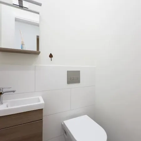 Three Bedroom Stylish Next To Acropolis Apartment Athens