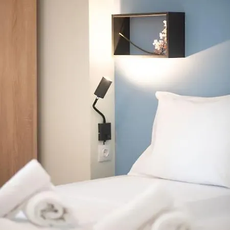 Apartment Three Bedroom Stylish Next To Acropolis *