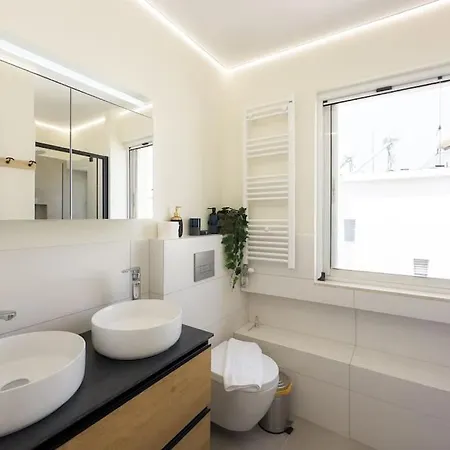 Apartment Three Bedroom Stylish Next To Acropolis