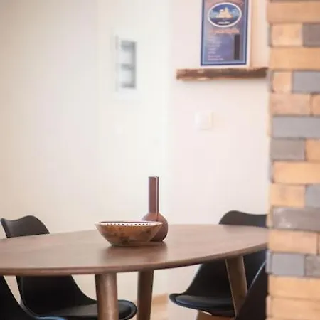 Apartment Three Bedroom Stylish Next To Acropolis Athens