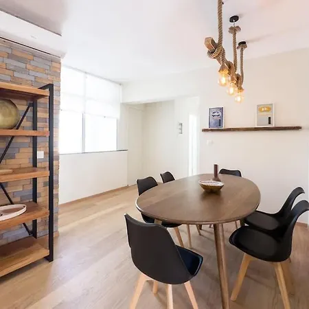 Apartment Three Bedroom Stylish Next To Acropolis