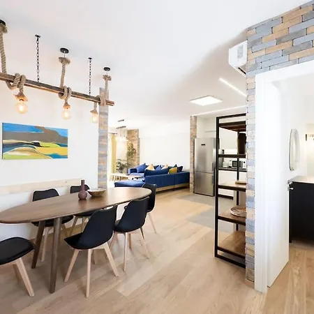Three Bedroom Stylish Next To Acropolis * Athens