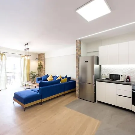 Apartment Three Bedroom Stylish Next To Acropolis *
